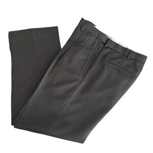 Haggar Men’s Dress Pants Classic Fit Gray Pleated Premium No Iron 36/30 36 waist